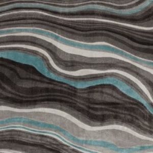 Meet your Posher, Lesly